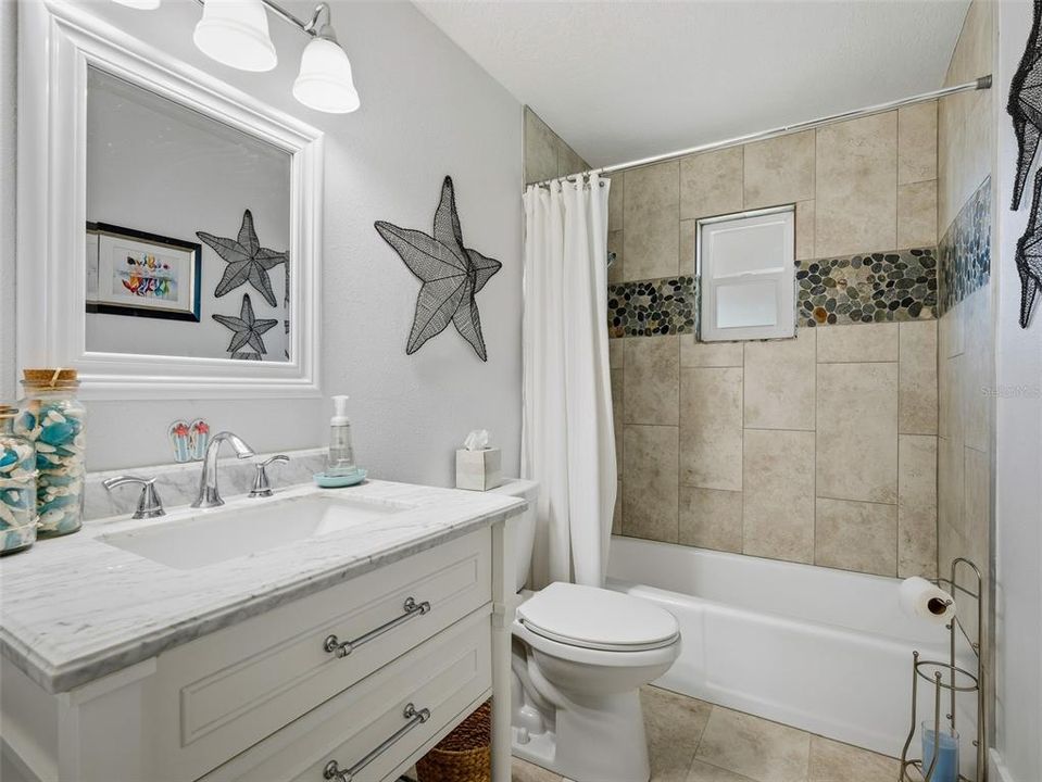 For Sale: $1,100,000 (3 beds, 2 baths, 1885 Square Feet)