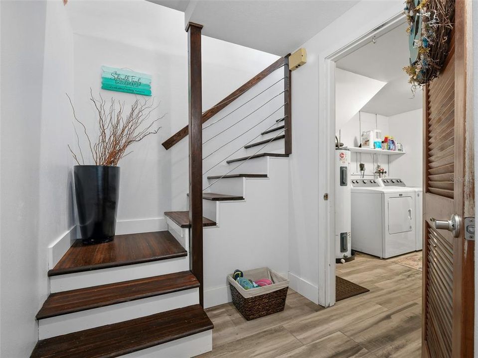 For Sale: $1,100,000 (3 beds, 2 baths, 1885 Square Feet)