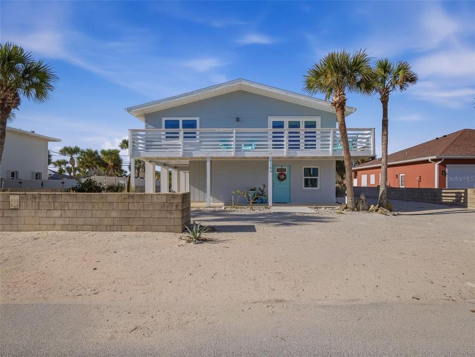 For Sale: $1,100,000 (3 beds, 2 baths, 1885 Square Feet)