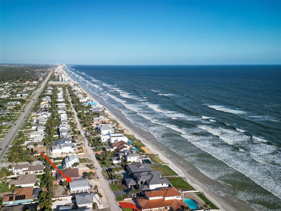 For Sale: $1,100,000 (3 beds, 2 baths, 1885 Square Feet)