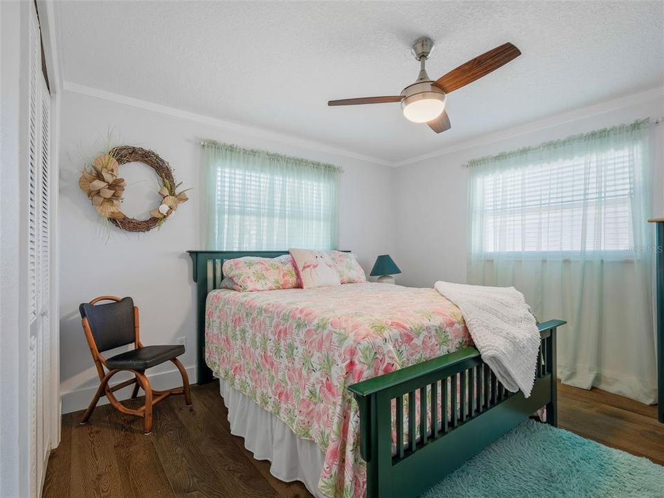 For Sale: $1,100,000 (3 beds, 2 baths, 1885 Square Feet)