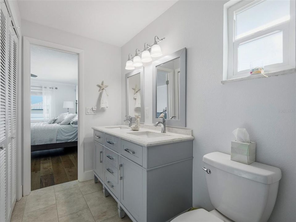 For Sale: $1,100,000 (3 beds, 2 baths, 1885 Square Feet)