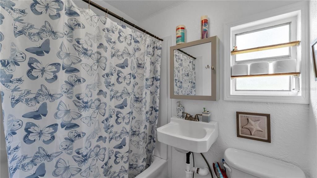 待售: $625,000 (0 贝兹, 0 浴室, 3582 平方英尺)