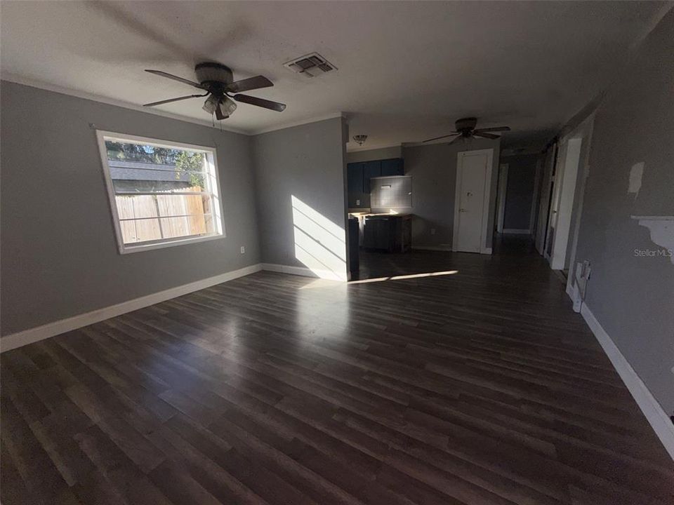 En Venta: $234,900 (3 camas, 2 baños, 1380 Pies cuadrados)