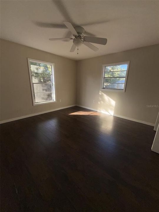 En Venta: $234,900 (3 camas, 2 baños, 1380 Pies cuadrados)