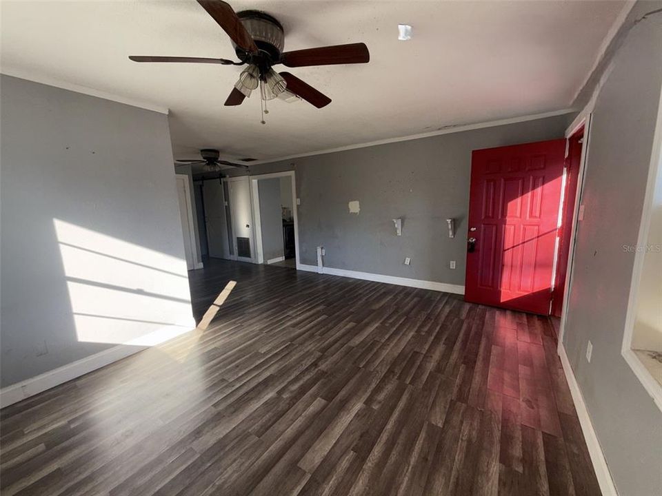 En Venta: $234,900 (3 camas, 2 baños, 1380 Pies cuadrados)