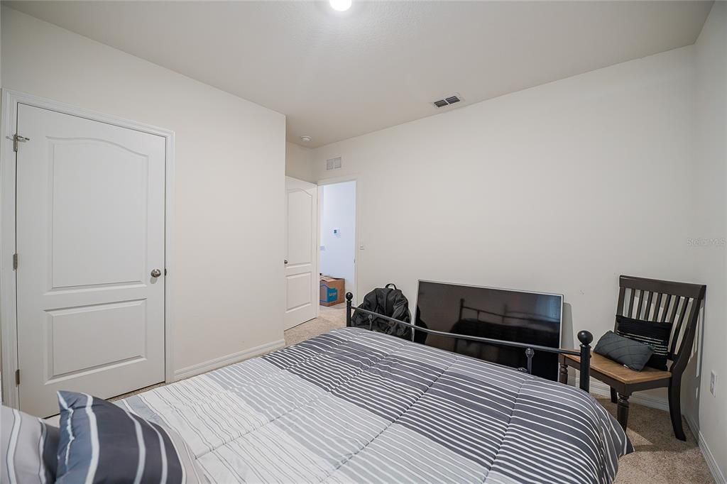 For Rent: $2,850 (5 beds, 3 baths, 2609 Square Feet)