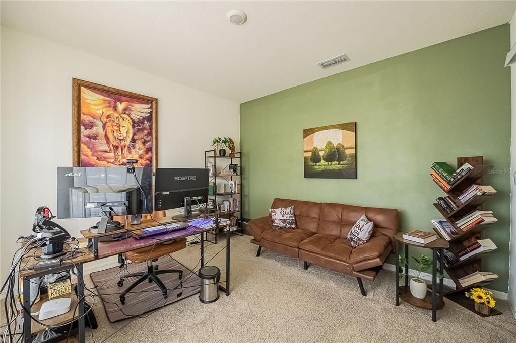 For Rent: $2,850 (5 beds, 3 baths, 2609 Square Feet)