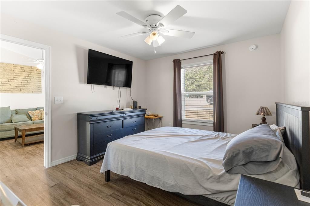 En Venta: $237,000 (3 camas, 2 baños, 1402 Pies cuadrados)