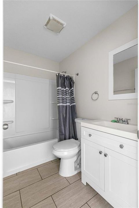 En Venta: $237,000 (3 camas, 2 baños, 1402 Pies cuadrados)