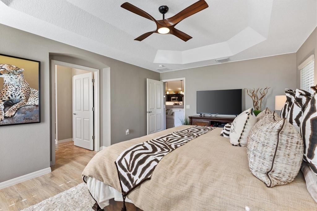 En Venta: $579,000 (3 camas, 2 baños, 1939 Pies cuadrados)