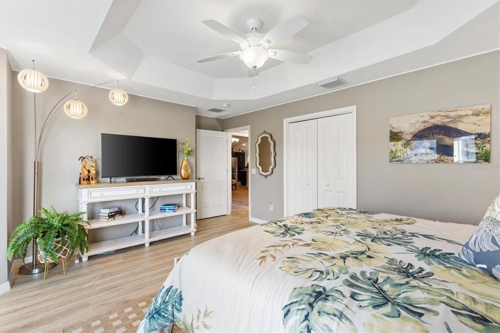 En Venta: $579,000 (3 camas, 2 baños, 1939 Pies cuadrados)