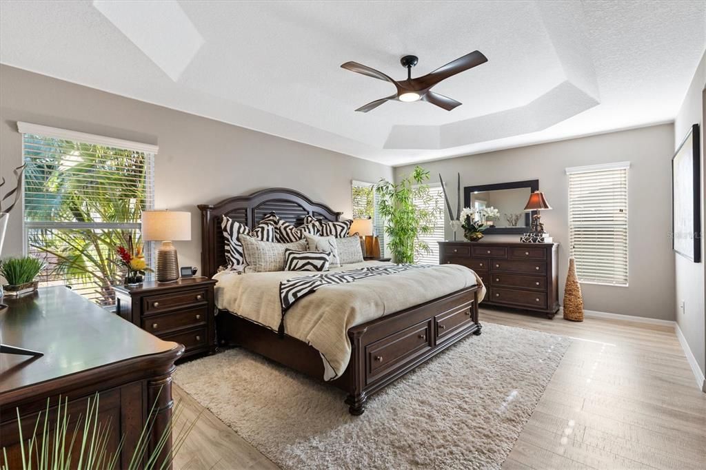 En Venta: $579,000 (3 camas, 2 baños, 1939 Pies cuadrados)