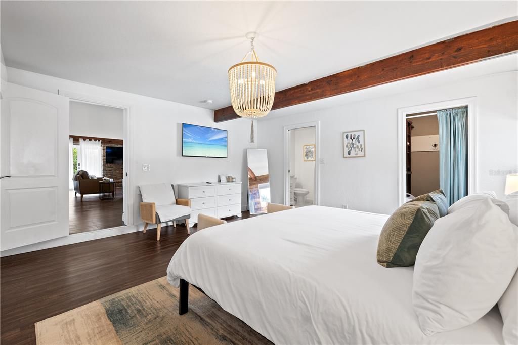 待售: $950,000 (5 贝兹, 3 浴室, 3728 平方英尺)