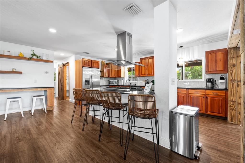 待售: $950,000 (5 贝兹, 3 浴室, 3728 平方英尺)