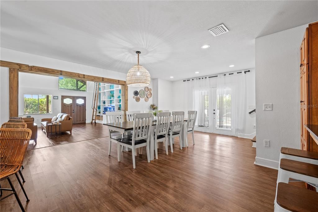 待售: $950,000 (5 贝兹, 3 浴室, 3728 平方英尺)