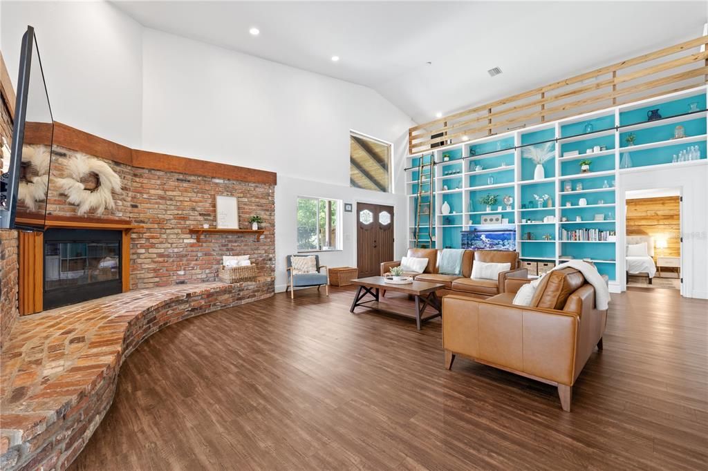 待售: $950,000 (5 贝兹, 3 浴室, 3728 平方英尺)