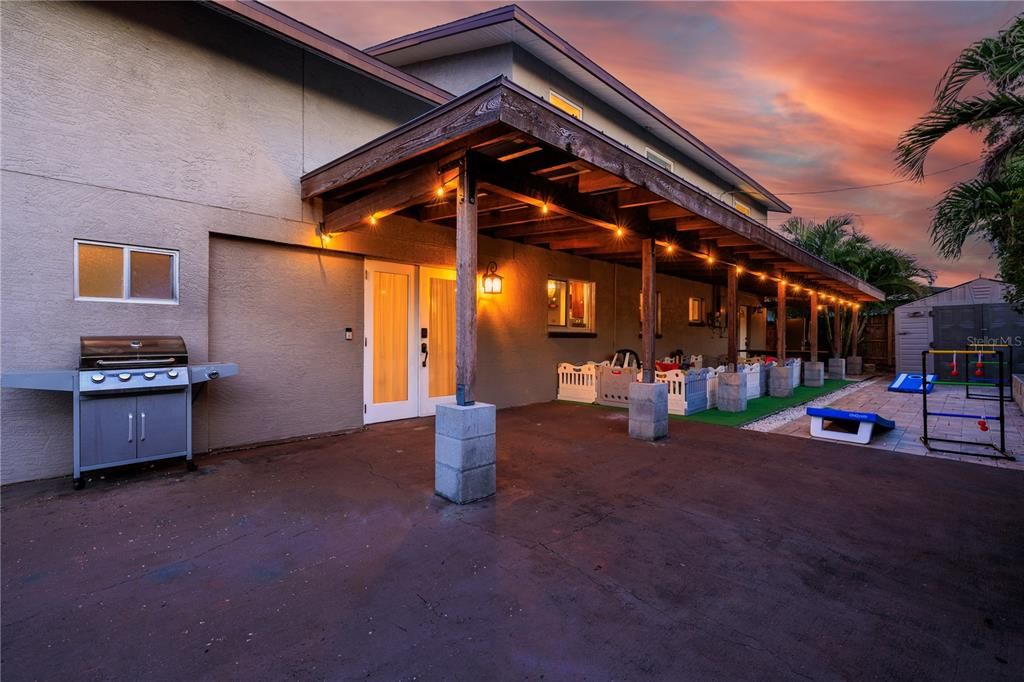 待售: $950,000 (5 贝兹, 3 浴室, 3728 平方英尺)