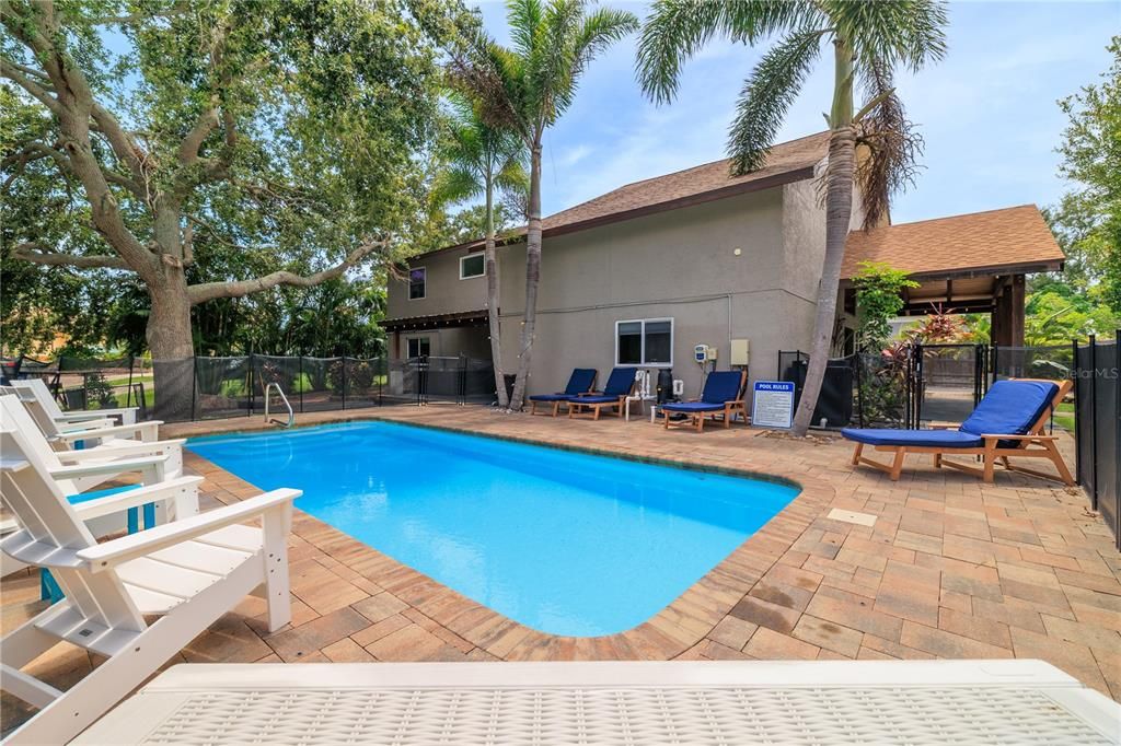 待售: $950,000 (5 贝兹, 3 浴室, 3728 平方英尺)