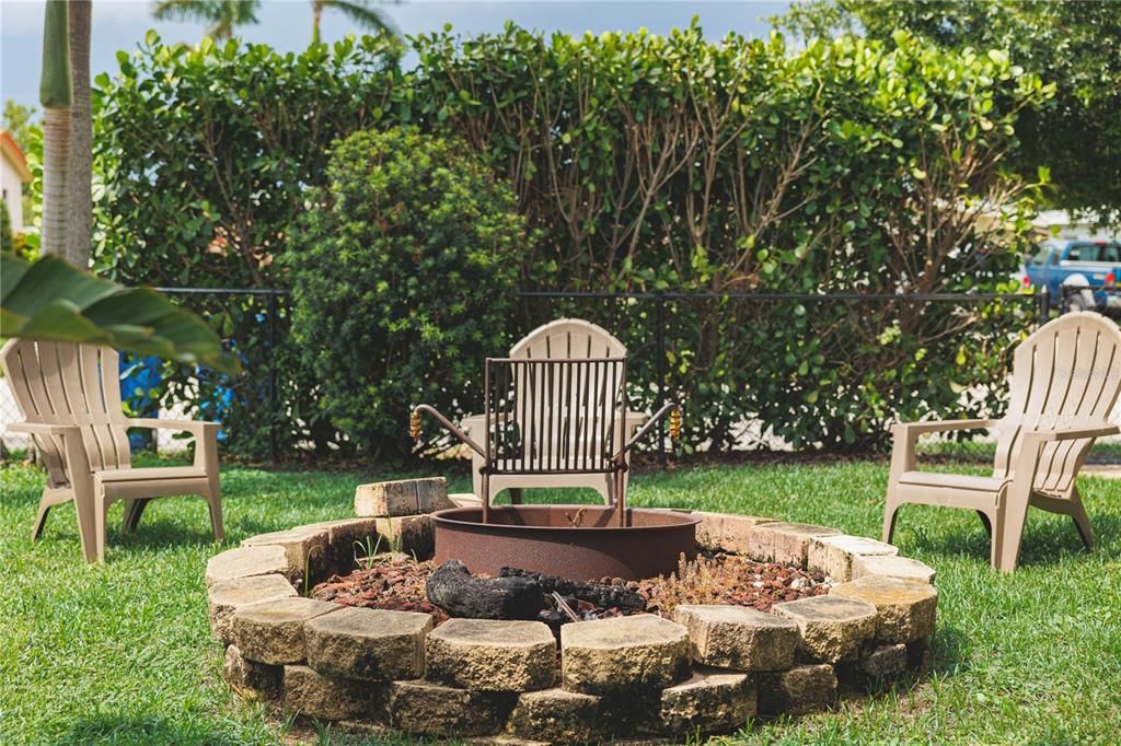 待售: $950,000 (5 贝兹, 3 浴室, 3728 平方英尺)