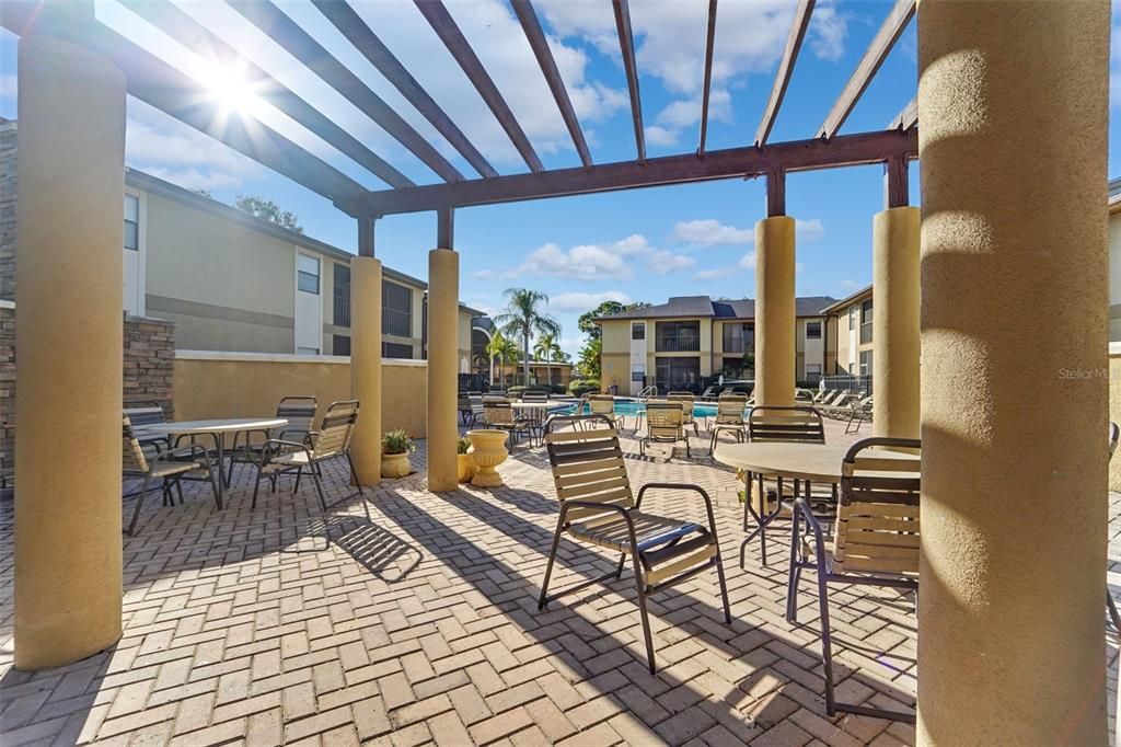 На продажу: $209,900 (2 спален, 2 ванн, 1018 Квадратных фут)