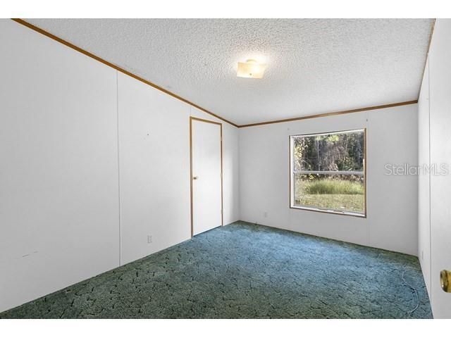 For Sale: $89,950 (3 beds, 2 baths, 1296 Square Feet)