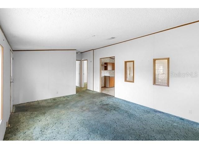 For Sale: $89,950 (3 beds, 2 baths, 1296 Square Feet)