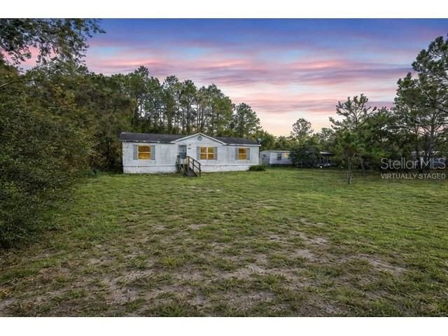 For Sale: $89,950 (3 beds, 2 baths, 1296 Square Feet)