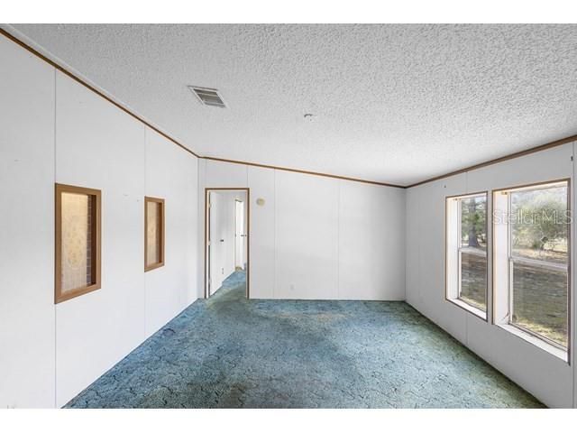 For Sale: $89,950 (3 beds, 2 baths, 1296 Square Feet)