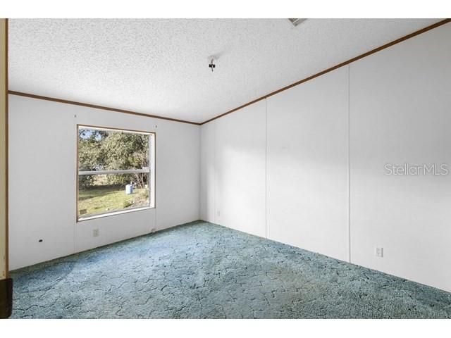 For Sale: $89,950 (3 beds, 2 baths, 1296 Square Feet)