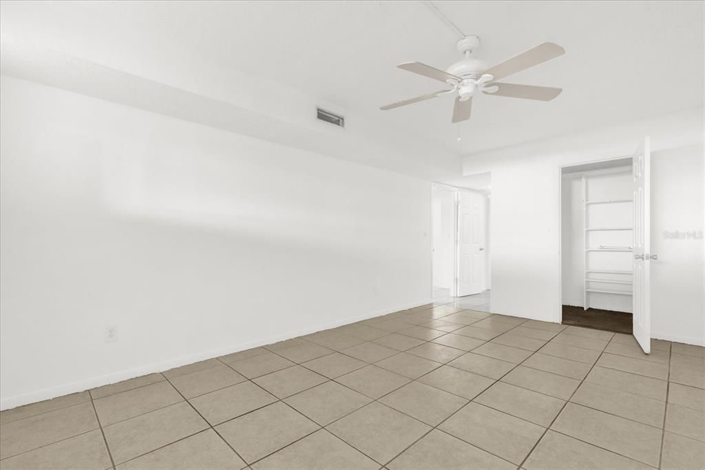 待售: $130,000 (2 贝兹, 2 浴室, 1345 平方英尺)