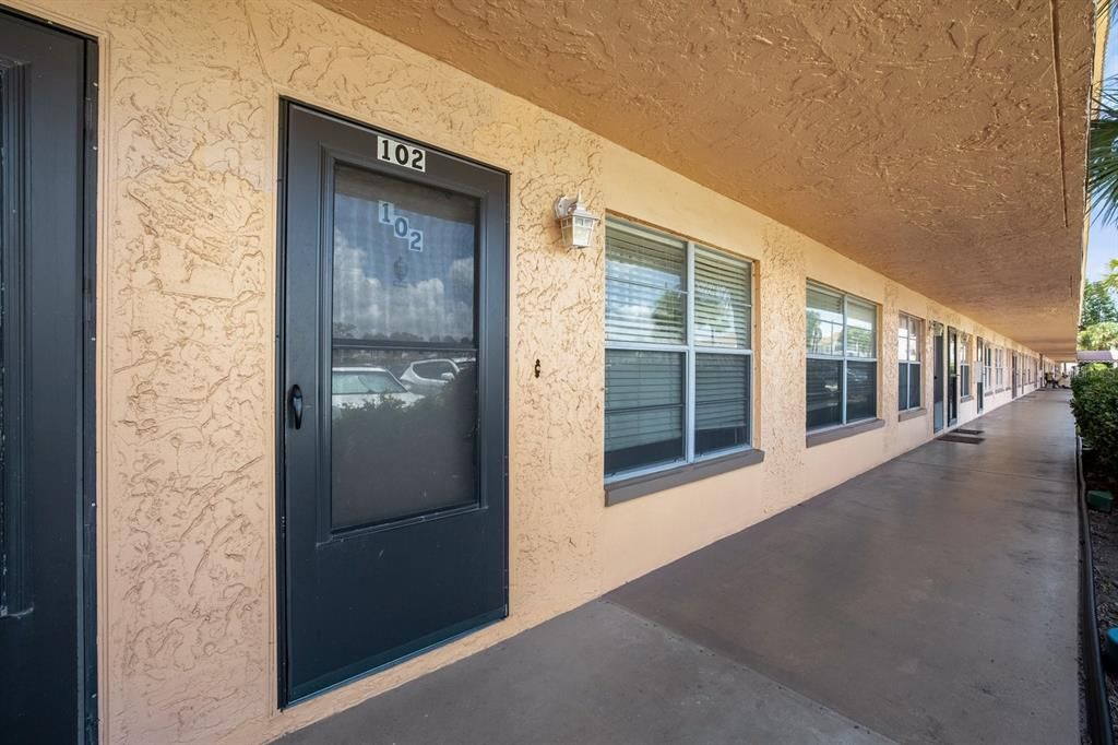 待售: $130,000 (2 贝兹, 2 浴室, 1345 平方英尺)