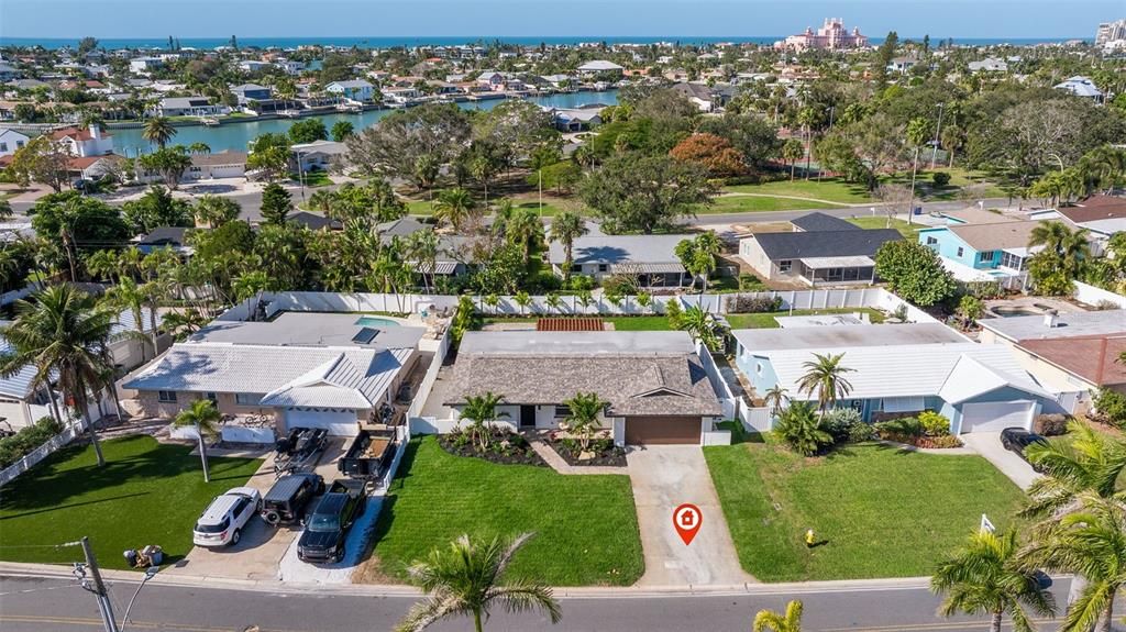 待售: $1,150,000 (3 贝兹, 2 浴室, 1690 平方英尺)