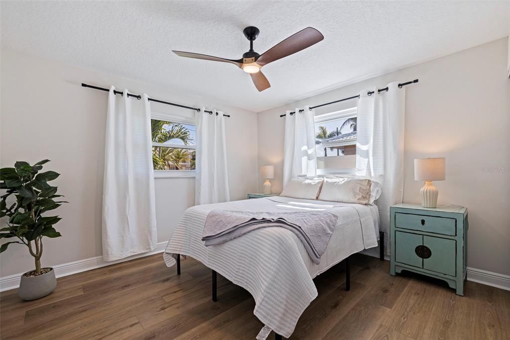 待售: $1,150,000 (3 贝兹, 2 浴室, 1690 平方英尺)