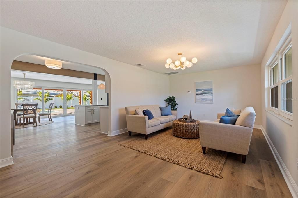 待售: $1,150,000 (3 贝兹, 2 浴室, 1690 平方英尺)