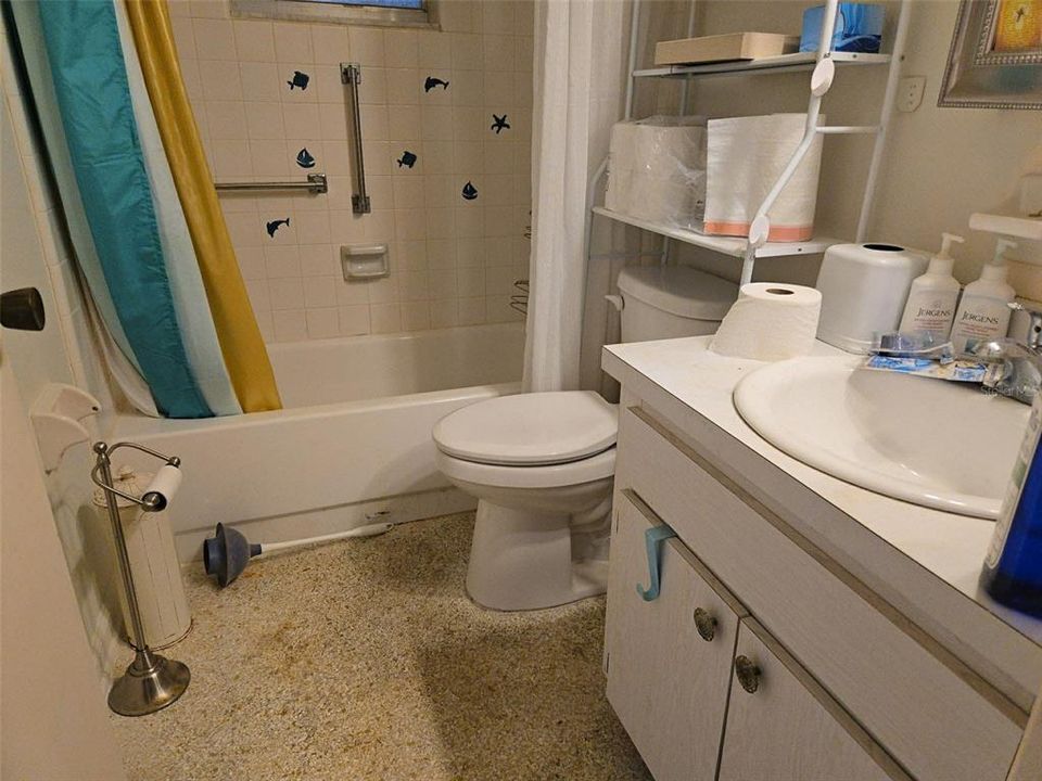 For Sale: $90,000 (2 beds, 2 baths, 1180 Square Feet)