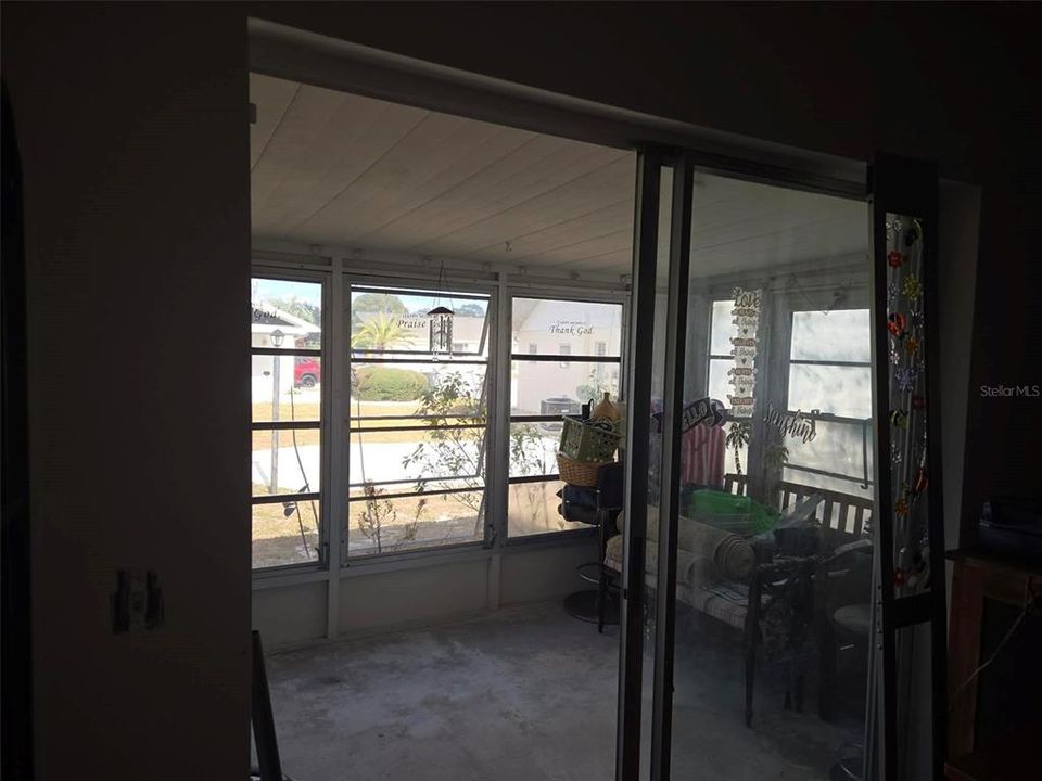 For Sale: $90,000 (2 beds, 2 baths, 1180 Square Feet)