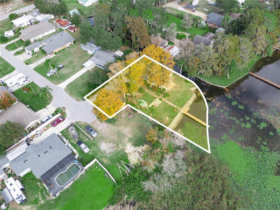 En Venta: $475,000 (4 camas, 2 baños, 2563 Pies cuadrados)