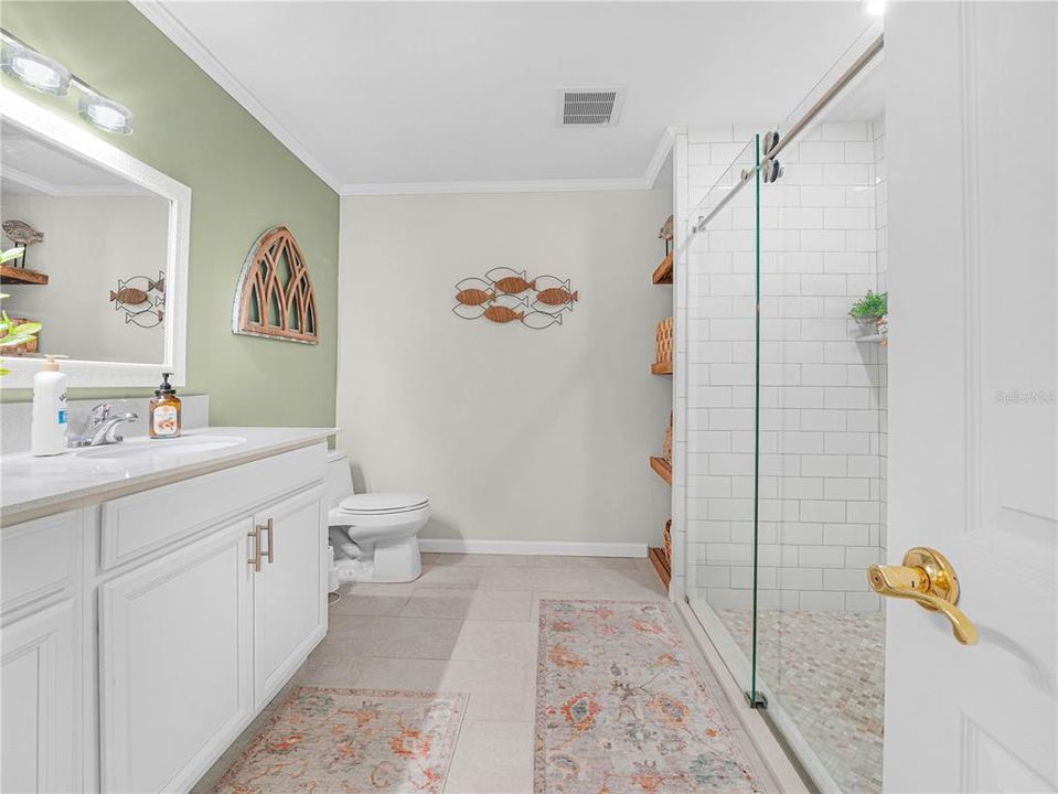 En Venta: $475,000 (4 camas, 2 baños, 2563 Pies cuadrados)