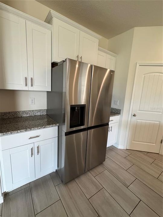 For Rent: $3,300 (4 beds, 3 baths, 2489 Square Feet)