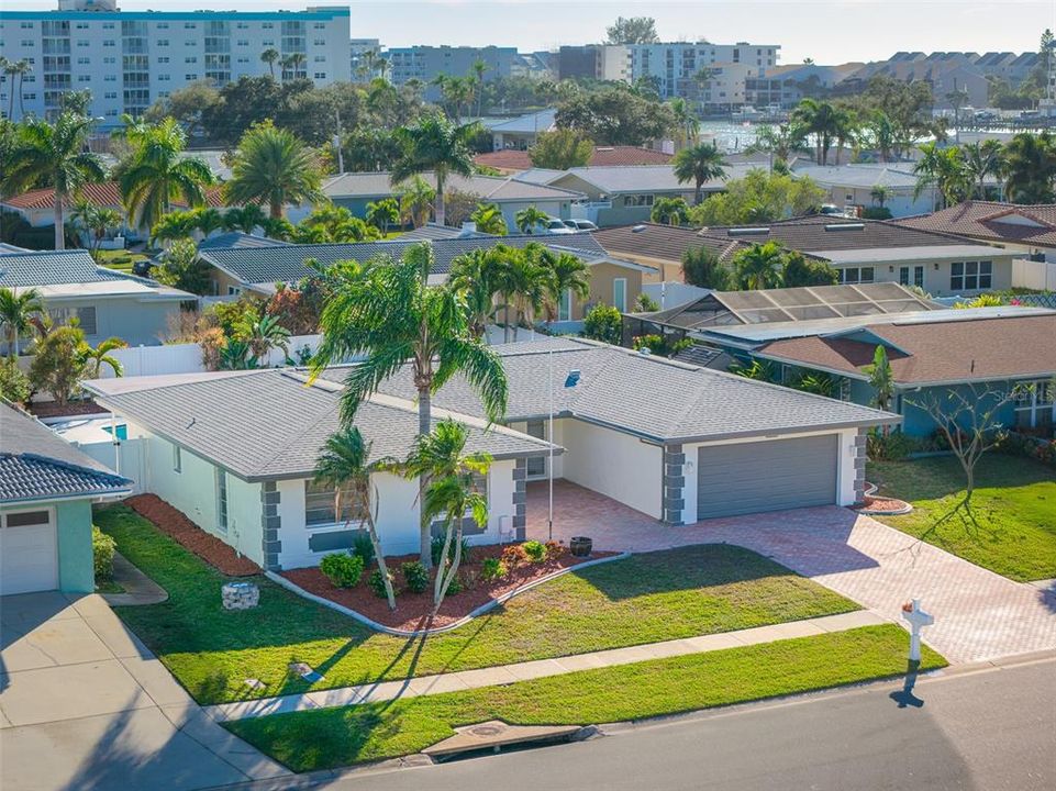 En Venta: $690,000 (3 camas, 2 baños, 1908 Pies cuadrados)