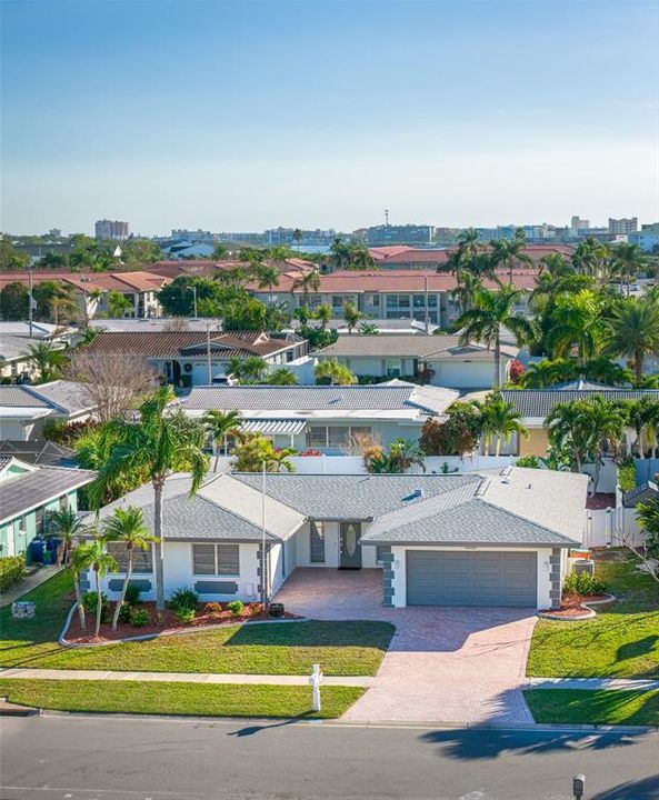 En Venta: $690,000 (3 camas, 2 baños, 1908 Pies cuadrados)