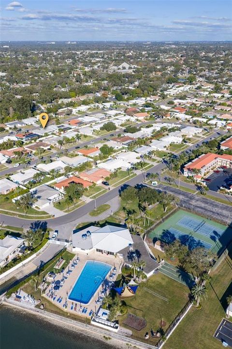 En Venta: $690,000 (3 camas, 2 baños, 1908 Pies cuadrados)