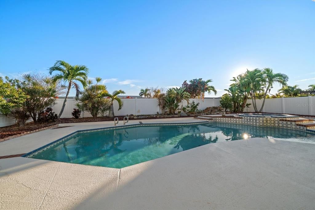 En Venta: $690,000 (3 camas, 2 baños, 1908 Pies cuadrados)