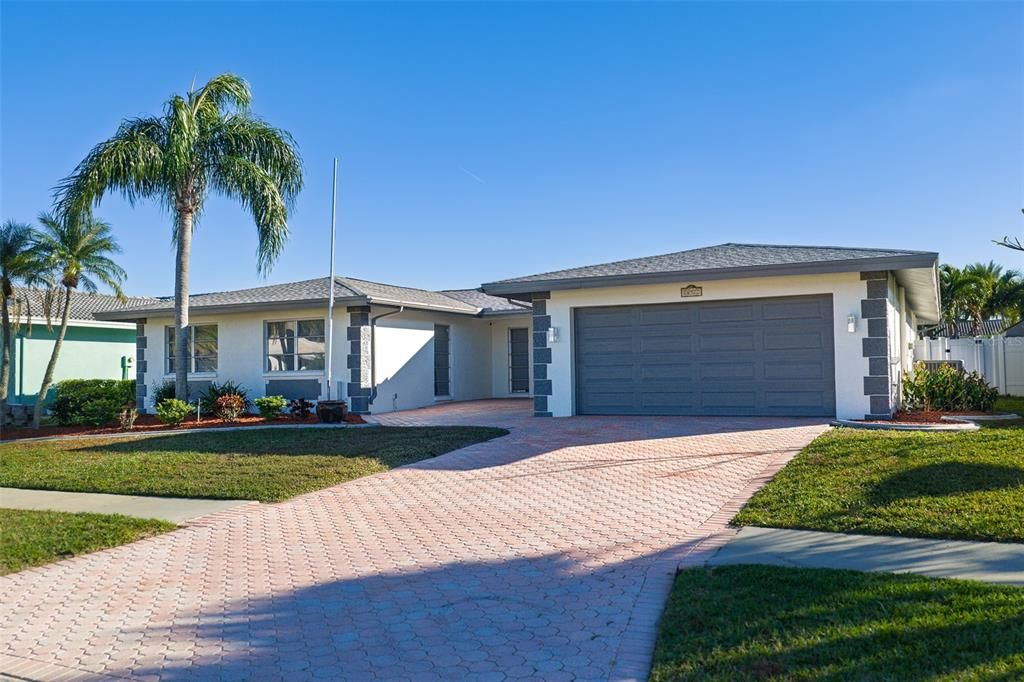 En Venta: $690,000 (3 camas, 2 baños, 1908 Pies cuadrados)