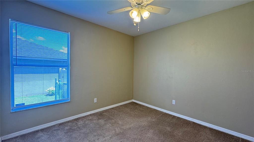 待售: $300,000 (3 贝兹, 2 浴室, 1255 平方英尺)