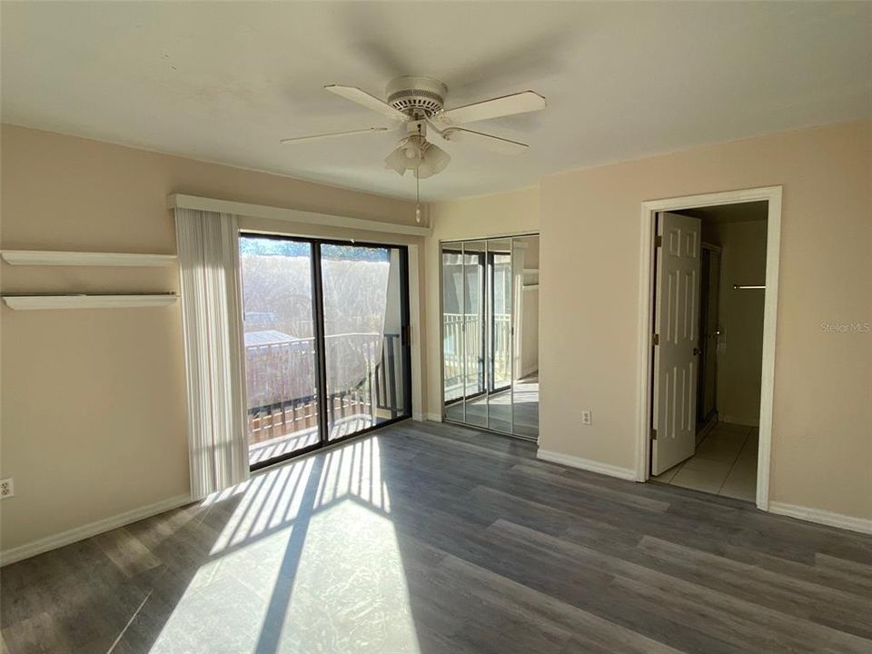 На продажу: $185,000 (2 спален, 2 ванн, 1288 Квадратных фут)