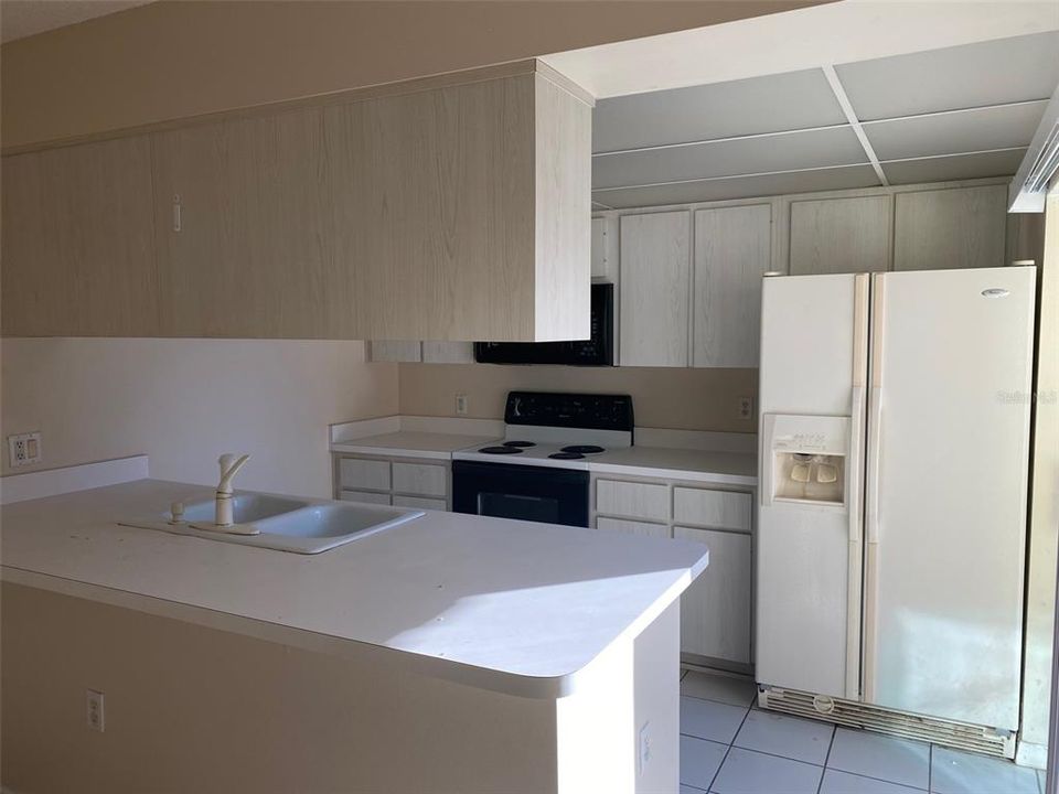 На продажу: $185,000 (2 спален, 2 ванн, 1288 Квадратных фут)