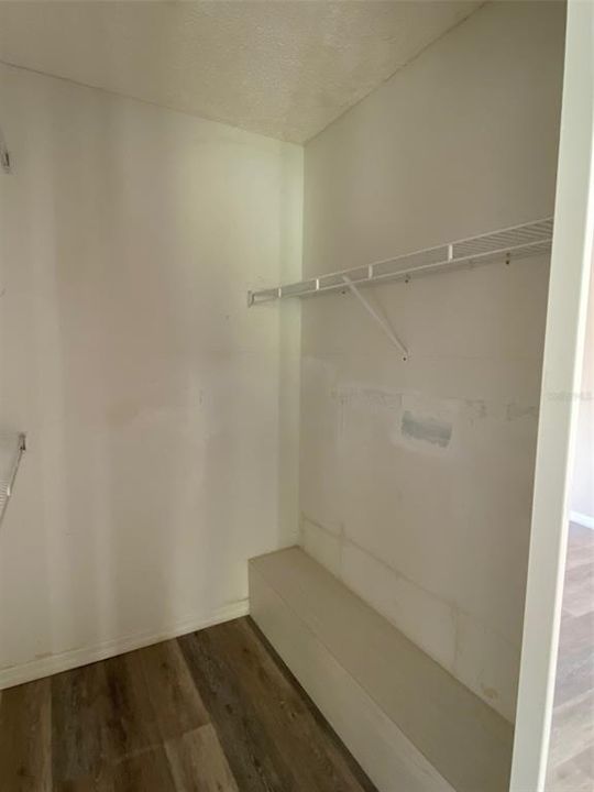 На продажу: $185,000 (2 спален, 2 ванн, 1288 Квадратных фут)