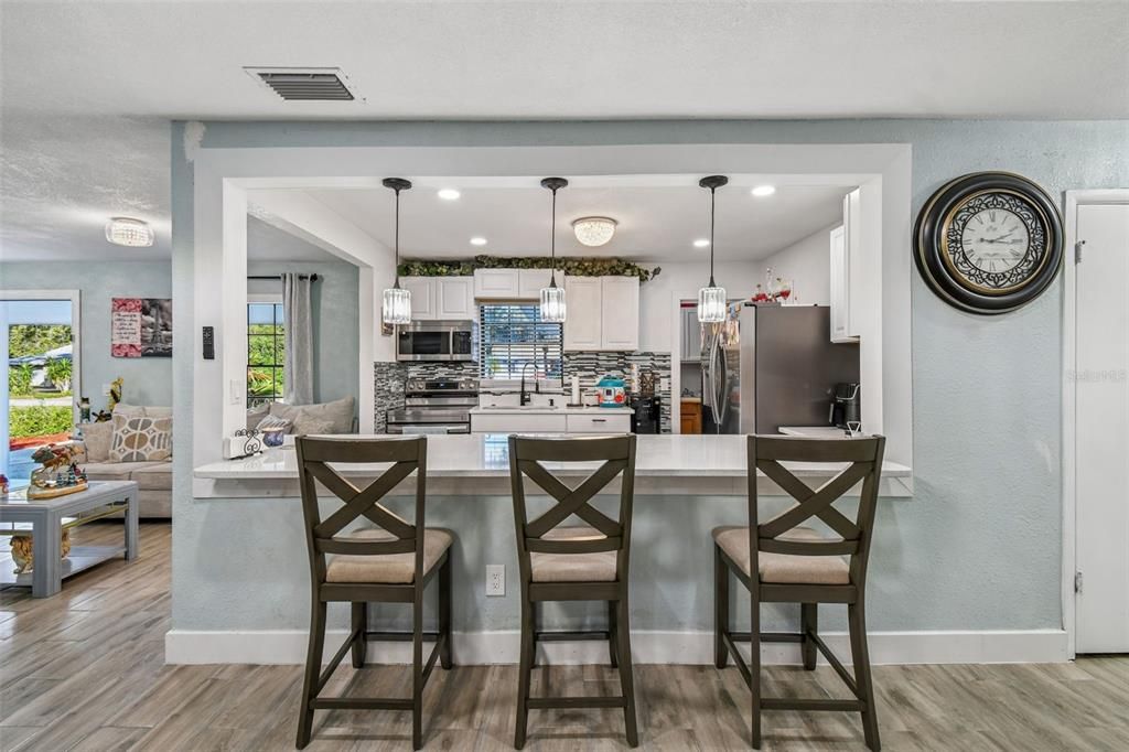 For Sale: $515,000 (6 beds, 4 baths, 2185 Square Feet)